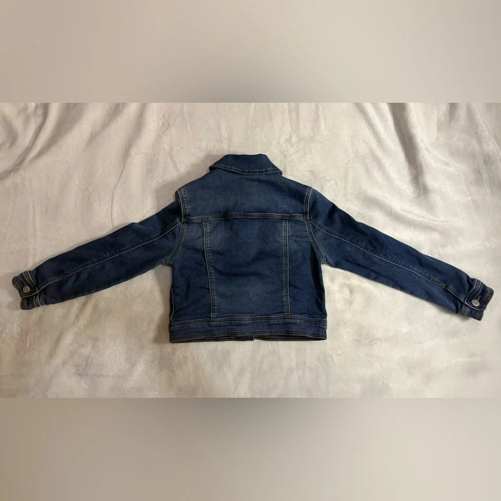 Cat & Jack Girl’s Dark Blue Denim Jacket Size Medium
